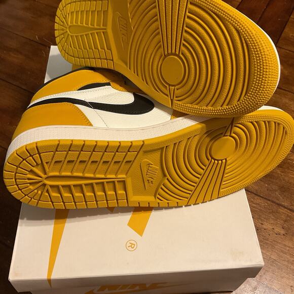 Nike Air Jordan 1 Retro OG High Yellow Ochre Black Sail Size 11 New In Box main image 5